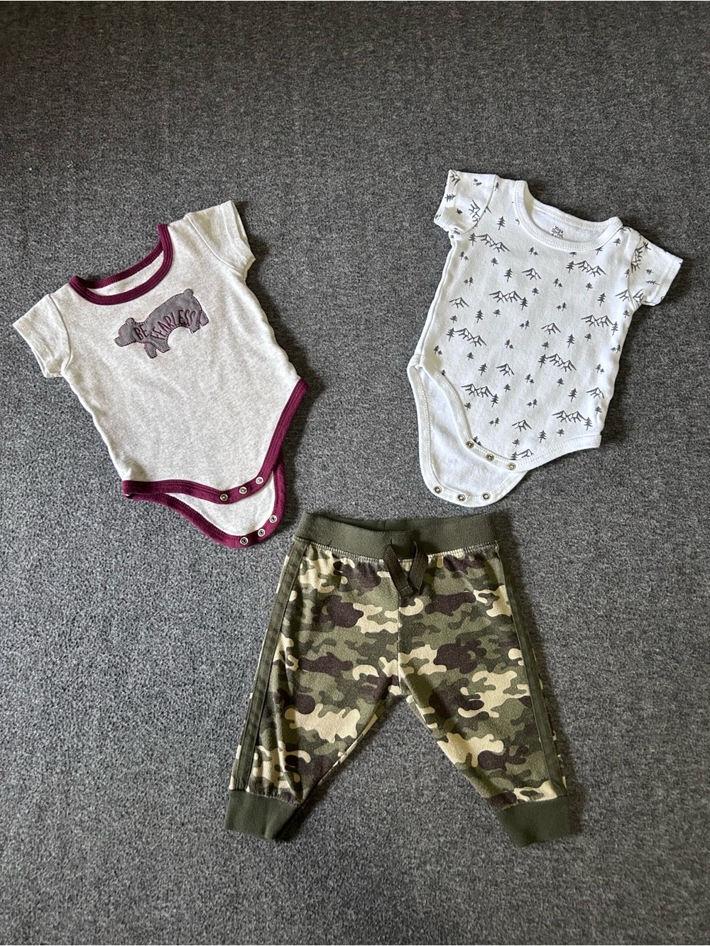 Yoga Sprout & Garanimals Baby Boy 3-6M Mountain Bear Onesies Camo Pants Set